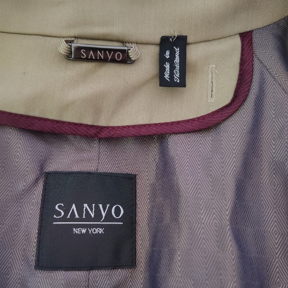 Sanyo New York Trench Coat - Picture 3 of 9